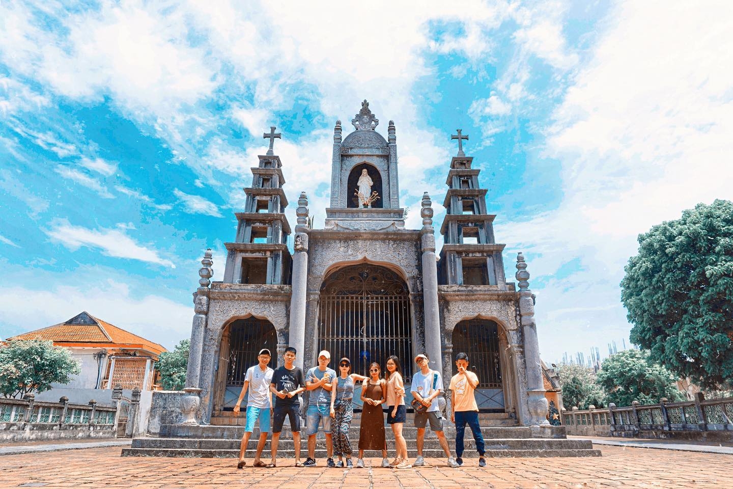 Chiêm ngưỡng địa điểm du lịch nhà thờ Phát Diệm Ninh Bình